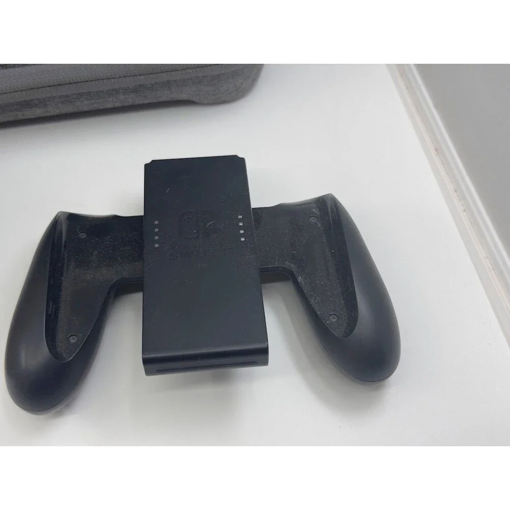 Nintendo Switch OLED - Zelda Tears of the Kingdom Edition. READ (Joy-Con issue)